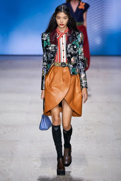 Look 42